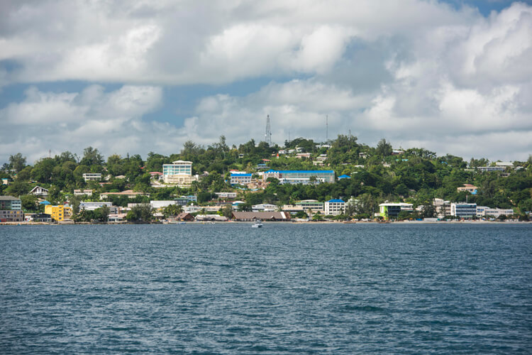 ダイブエリアはエファテ島近郊
