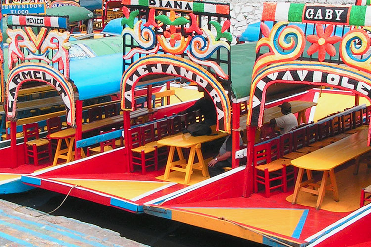 メキシコのベネチア☆ソチミルコで遊覧船クルーズ（日本語ガイド）